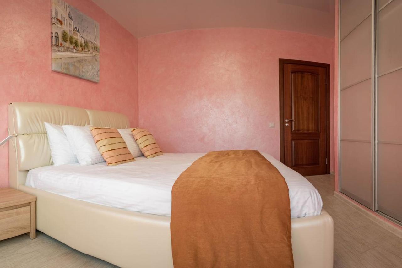 2-Room Apartment Lux Near Centre Wi-Fi Free Dnipro Luaran gambar